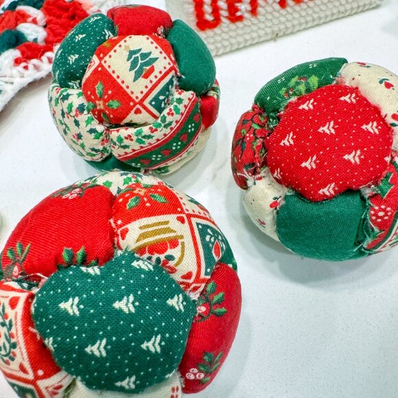 Lot of 10 Handmade Christmas Ornament and Decorations Knit Crochet Cross Stitch - Picture 6 of 9